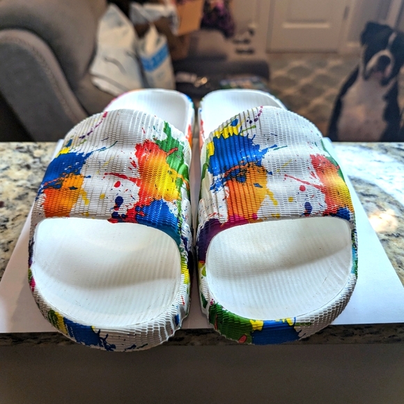 Slides - Unisex Colorful Rainbow Slides-  Men 8/9 or Women 9/10- EUC - Picture 2 of 6